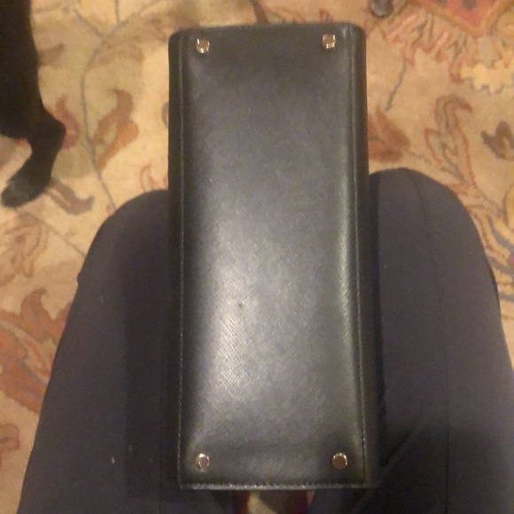 NWT adorable ♠️ Kate Spade footed medium leather satchel - Picture 6 of 6